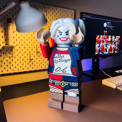 Harley Quinn Modular Figure