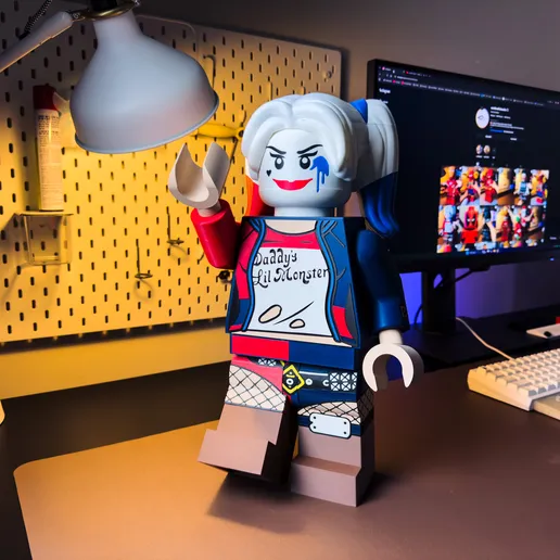Harley Quinn Modular Figure